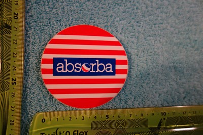 Alter Aufkleber Babykleidung absorba