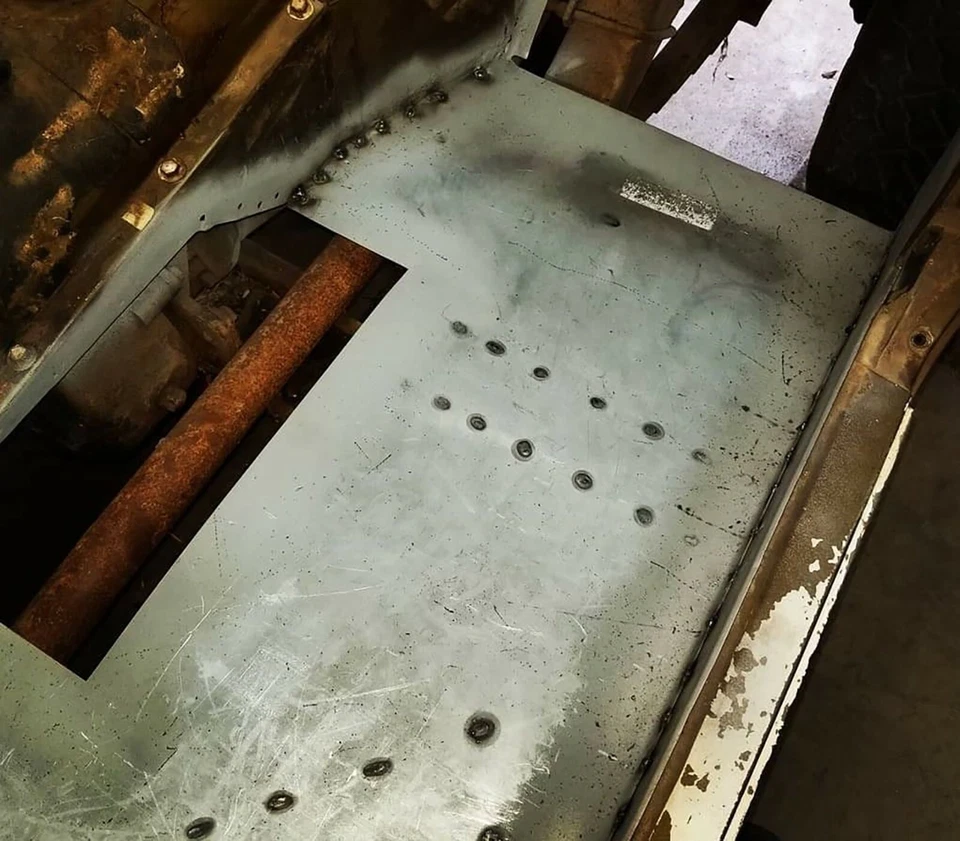 Par de sartenes delanteras con soportes para Scout 80 y Scout 800 1961-1971 Foto 2 de 3