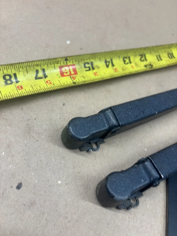1979-1993 FORD MUSTANG MERCURY CAPRI WINDSHIELD WIPER ARMS PAIR SET 87 88 89 90 - Image 2 of 4