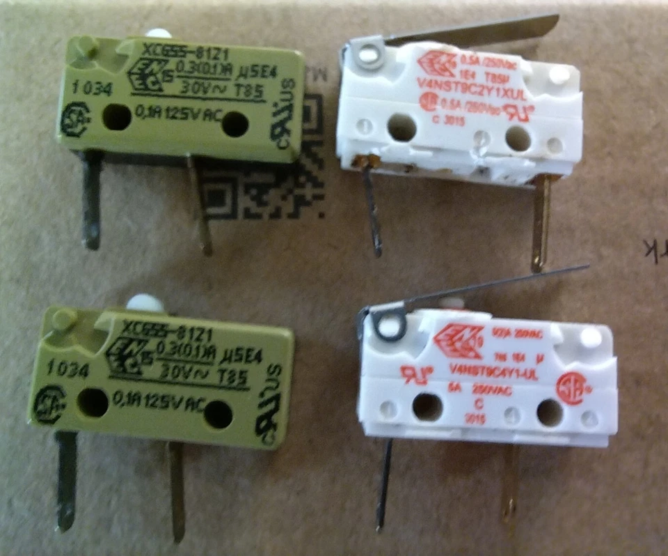 (657) 4 micro pulsadores. 2x XCG55-8121. 2x V4NST9C2Y1XUL - Imagen 2 de 2