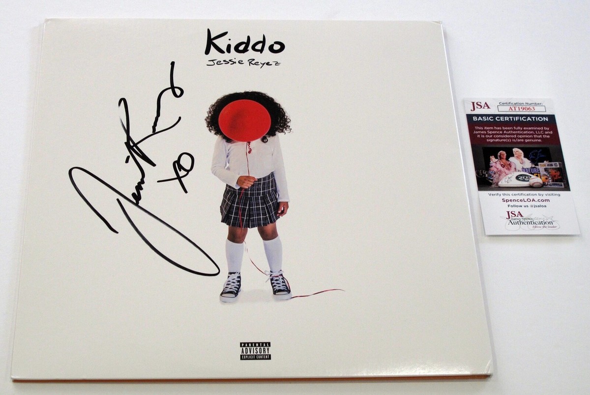 Jessie Reyez signed 