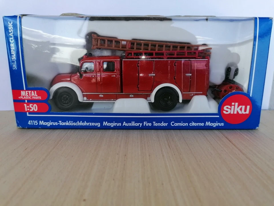 MAGIRUS rundhauber SERBATOIO autopompa vigili del fuoco Siku 1/50 n. 4115 - Immagine 2 di 2