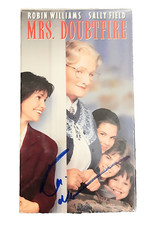 Robin Williams Mrs. Doubtfire Authentic signed Vintage original VHS tape case