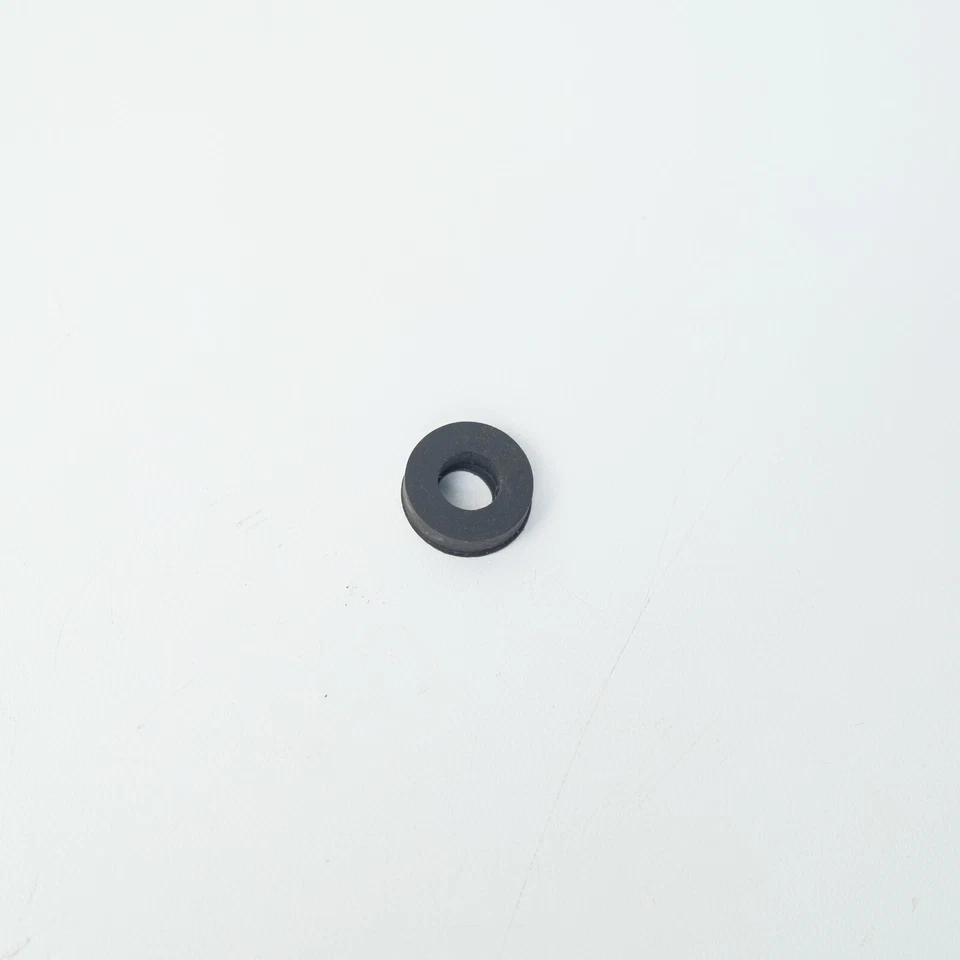 KAWASAKI Z1 H2 H1 KZ LAWSON ZX S3 KH S2 S1 KLT 5MM HEAD LAMP MTG WASHERS OEM 2pc - Imagem 3 de 4