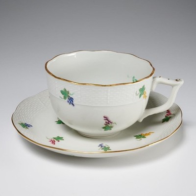 Herend Hungary Grape Leaves Large Oversized Tea Coffee Breakfast Cup w/Saucer