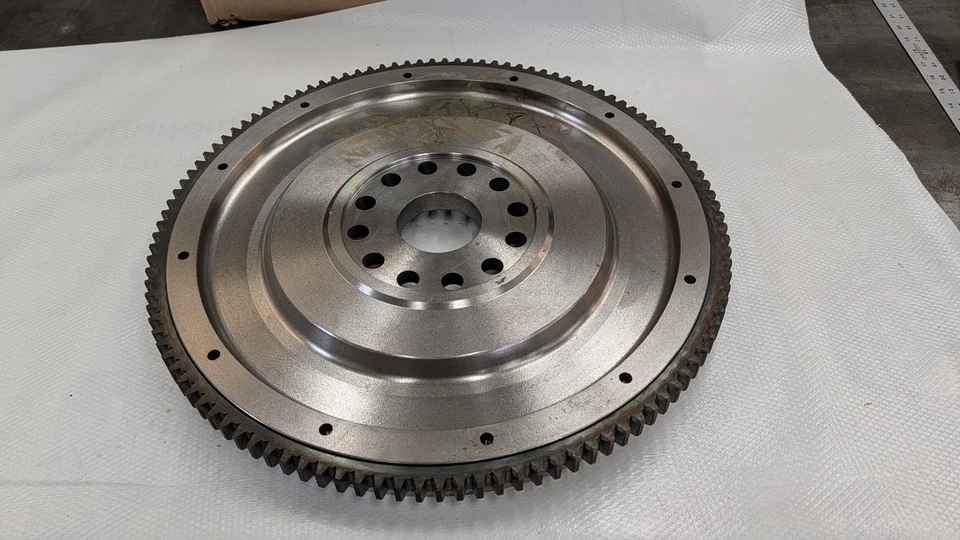 Volante de inercia 3680922 Cummins ISX 15 X15 Embrague estándar 15.5 Nuevo mercado de accesorios Foto 4 de 4