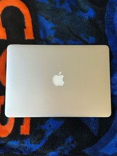 Apple MacBook Air Silver 13" A1466 1.8GHz Intel Core i5 8GB RAM 128GB  Charger