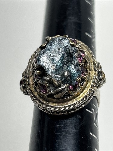 Centrotavola vintage vittoriano design fuso con anello strass viola - Foto 15 di 15
