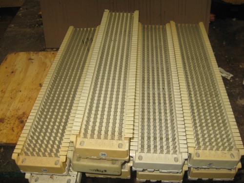 66B4-25 Lochblock - Bild 1 von 3