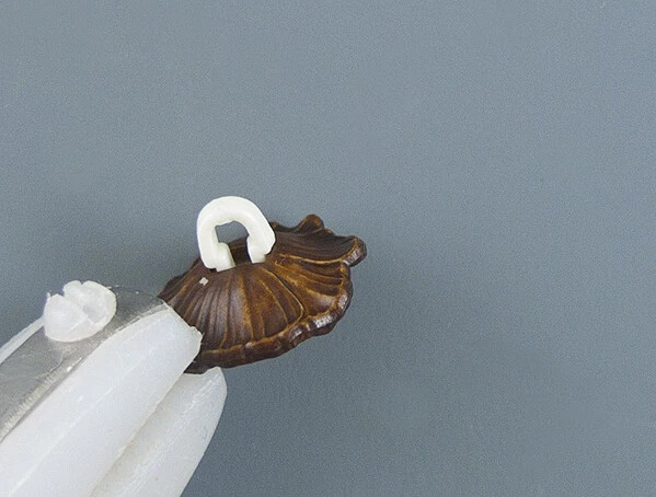 POPPY FLOWER - SMALL CLOTHING BUTTON - SET OF 5 - Image 3 of 3