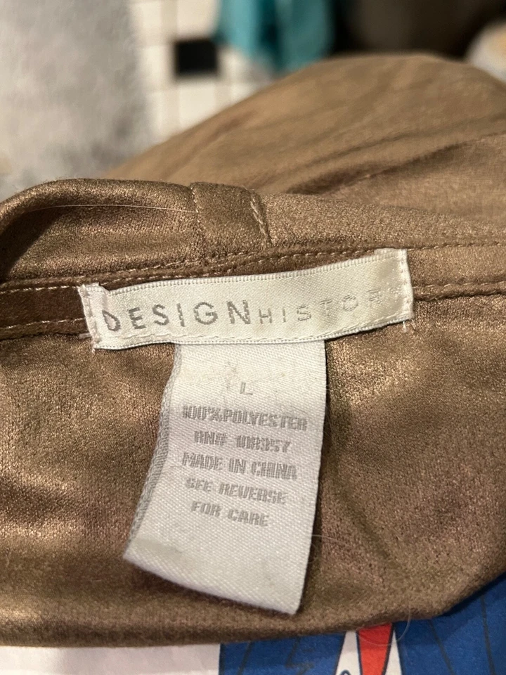 Chaleco de gamuza sintética para mujer con flecos súper genial - excelente estado. Foto 2 de 3