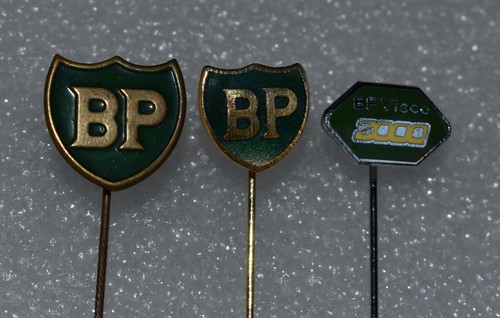 BP Oil old vintage stick pin badge 3 different rare - Picture 3 of 5