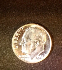 1963 Roosevelt dime BU from original roll.  Full Mint luster 100368