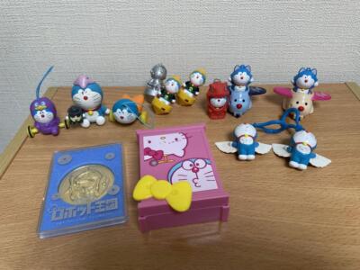 Doraemon Goods Lot of set Medal Figure Benefits Hello kitty cooperation