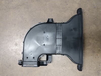 Used GM 2020-24 Silverado 6.6 Diesel Front Air Intake Duct 