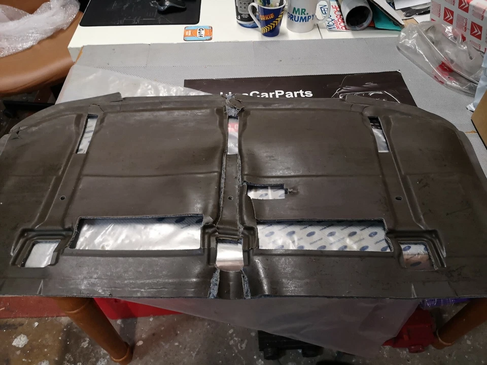 FORD FOCUS MK III 2011 PISO AISLAMIENTO INSONORIZACIÓN PUERTA TRASERA PISO 1850500 Foto 4 de 4