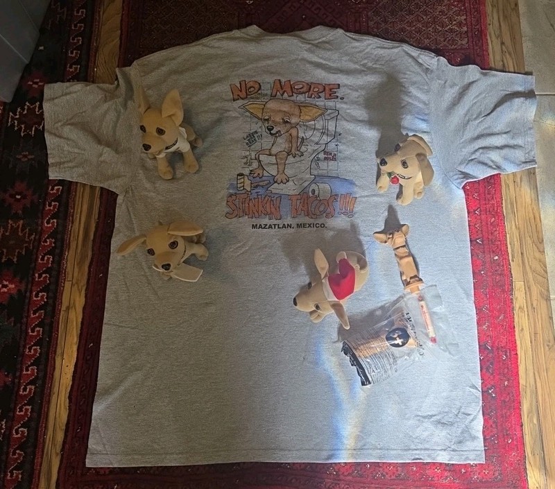 Lot of 4 VINTAGE TACO BELL  Chihuahua Dogs Plush Stuffed Toys XXL Tee