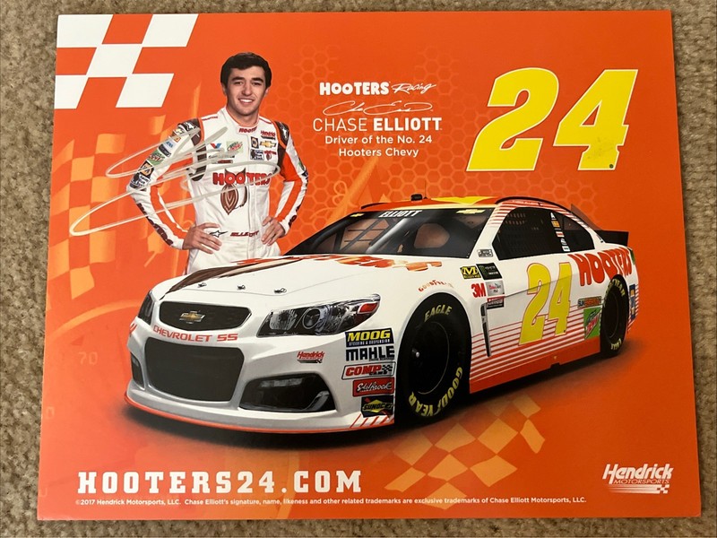 2017 Chase Elliott Hooters Racing Napa Rookie Signed 8x10 Photo Hendrick 24