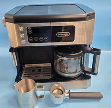 Coffee and Espresso Machine All-in-One Combination - COM530M - DeLonghi , NEW .