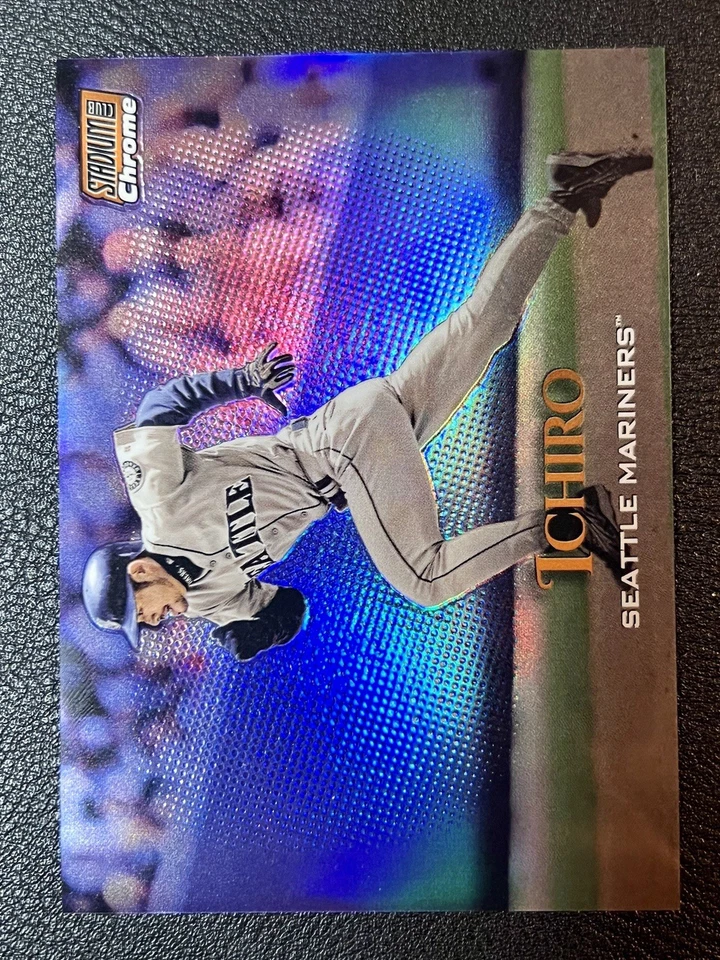 Ichiro 2019 Stadium Club Chrome/99 Orange Refractor Mariners HoF Japón Foto 3 de 4