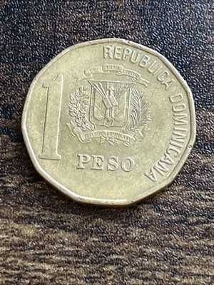 1997 Dominican Republic 1 One Peso XF Extremely Fine Actual Coin