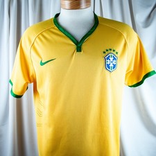 Brazil CBF Vintage Yellow Green Blue White Men Athletic Soccer Top Size M