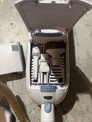 Electrolux Aerus LUX 9000 C134D Canister Vacuum Cleaner With Attachments 