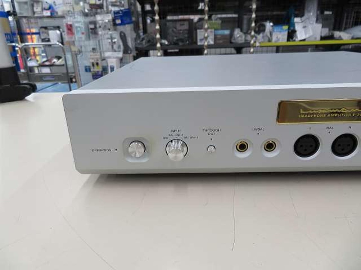 LUXMAN P-700u headphone amplifier good condition / ships LUXMAN P-700u headphone amplifier good condition / ships