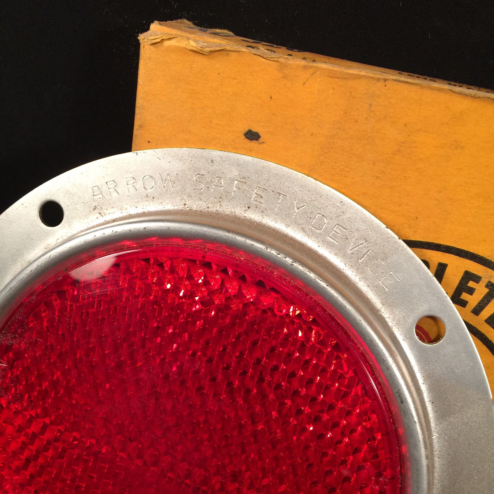 Vtg Car Reflector NOS KD 326 Triflex Arrow VW Red USA 4” Plastic Lens