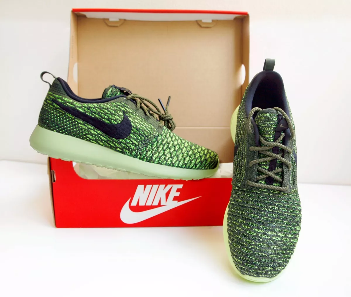 Nike Roshe One Flyknit Women s Shoes Green Black Volt Light Liquid