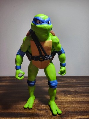 Teenage Mutant Ninja Turtles Mutant Mayhem Giant Leonardo Action Figure 12'' Tall