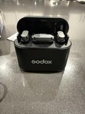 Godox WEC Kit2 2.4GHz Wireless Microphone System with Charging Case WEC KIT 2