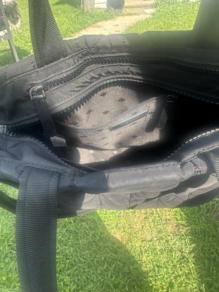 Bolso de Mano Grande Kate Spade Of New York Acolchado Nylon Foto 3 de 4