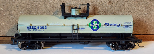 Tanque de cúpula única Staley 40' 8352 Athearn 1558 construido por el dueño MTL Whls Kadee HO | Zustand: Used