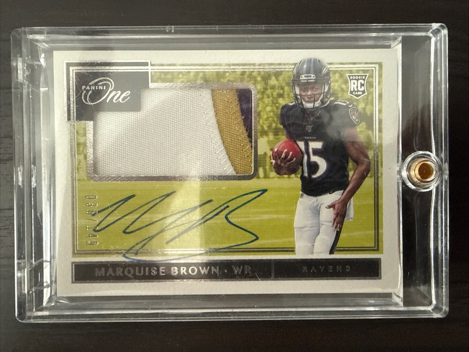 2019 Panini One - Rookie Patch Autographs Marquise Brown #6 /149 (AU, MEM, RC)