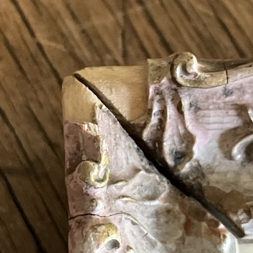 Specchio da appendere vintage c. 1940 deco legno gesso ornato vassoio vanità rosa e crema - Foto 8 di 11