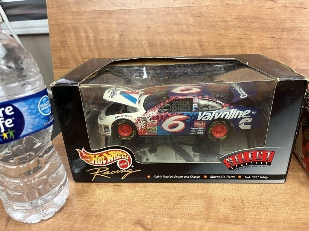 Picture 4 of 13