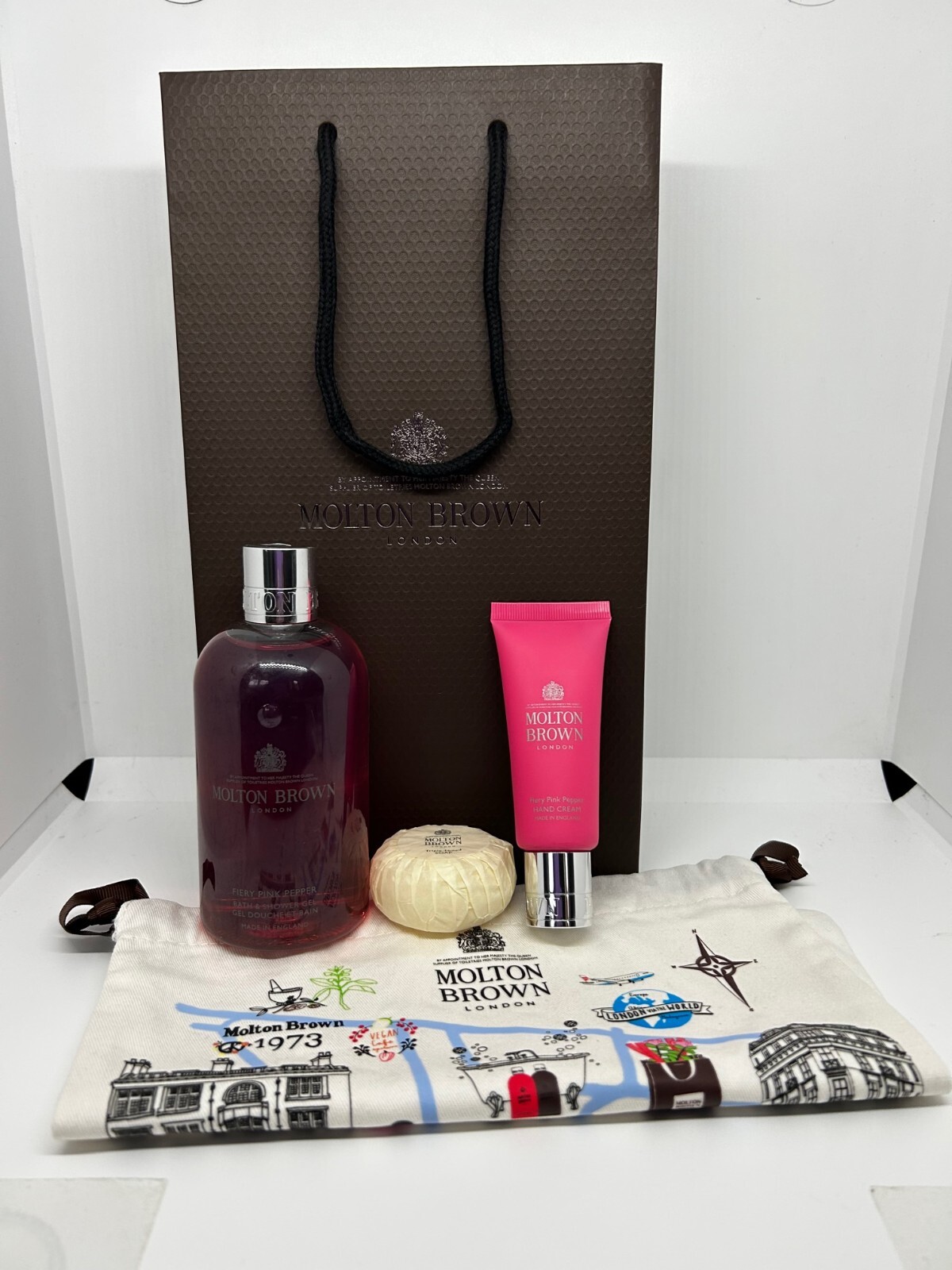 MOLTON BROWN Pink Pepper Bath Gel 300ml & Hand Cream & Soap Gift Bag