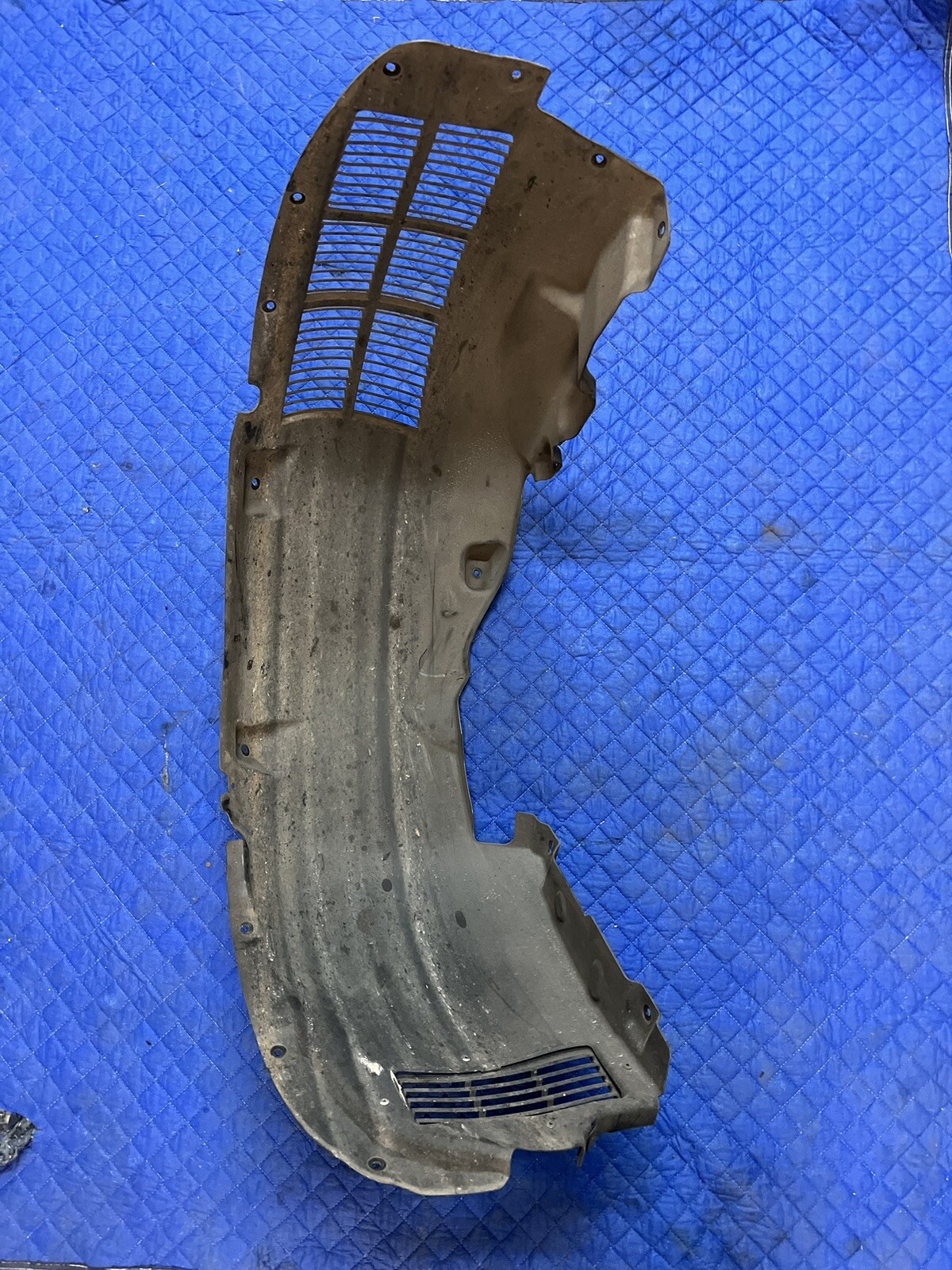 Audi R8 2012 REAR+LEFT Fender liner