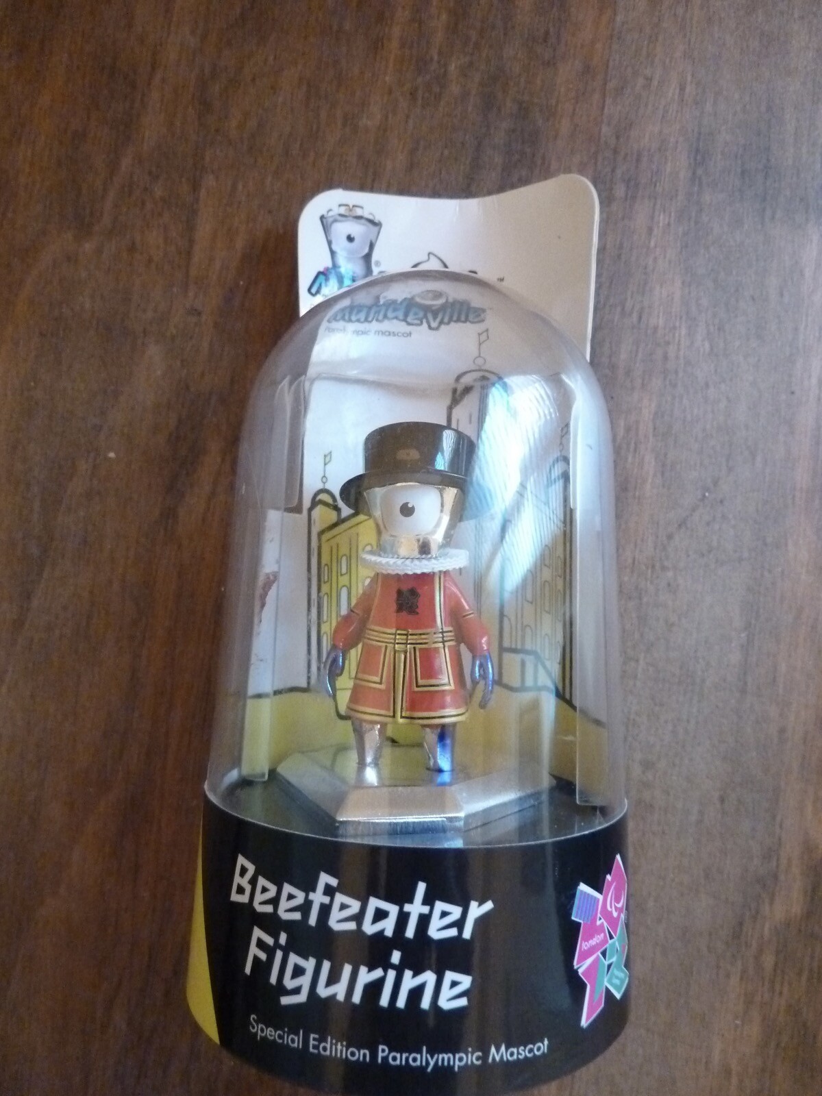 Corgi GS62109 London 2012 Beefeater Mandeville Die Cast Paralympic Mascot Figure