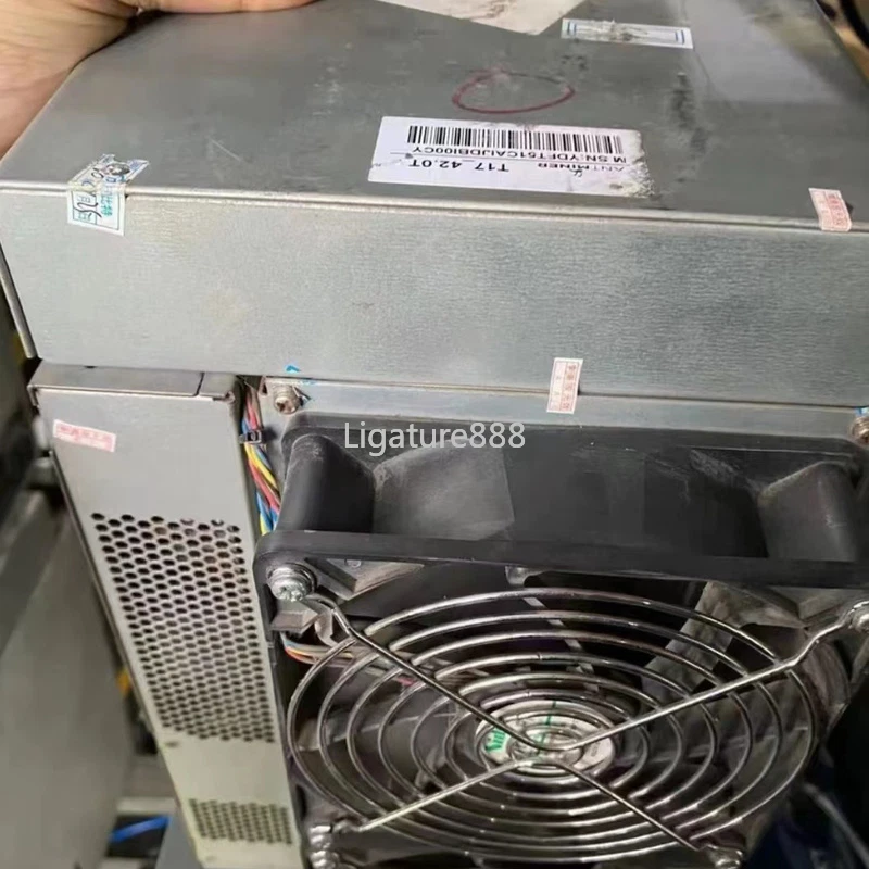 Bitmain Antminer T17 (42 Ths) w/ PSU (BITCOIN MINER - SHA-256) works great US - Image 3 of 4