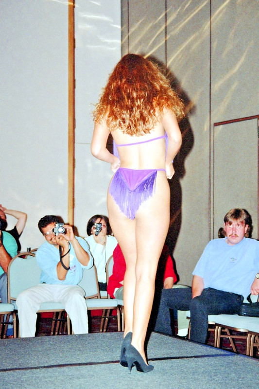 Glamercon 1990s Lingerie Swimsuit Bikini Model 35mm Slide Transparency# CN3 058