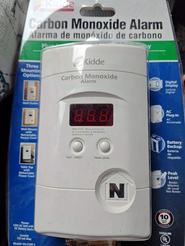 Kidde Plug In Carbon Monoxide Alarm Detector w/ Battery Backup 900007601