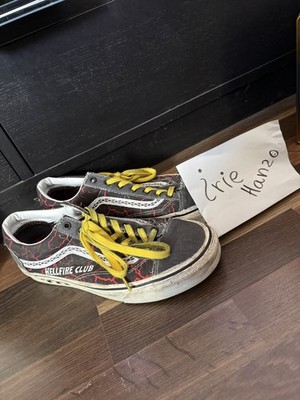 Vans - Stranger Things  Hell Fire Club  44 EU, Men s US 10.5 Or Women s 12