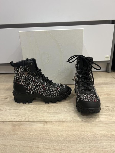 Women Moncler Boots 37