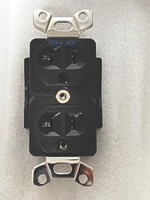 FURUTECH GTX-D NCF (R) Ultimate Nano-Crystal Rhodium Plated AC Duplex Receptacle