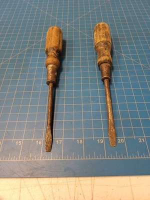 Vintage Great Neck USA Tool Steel Wooden Handle Slotted Screwdrivers Lot of 2