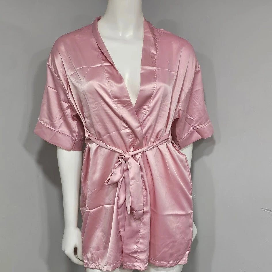 Bata de satén Be Wicked rosa Getting Ready Foto 4 de 4