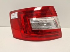 Feu arrière Skoda OCTAVIA