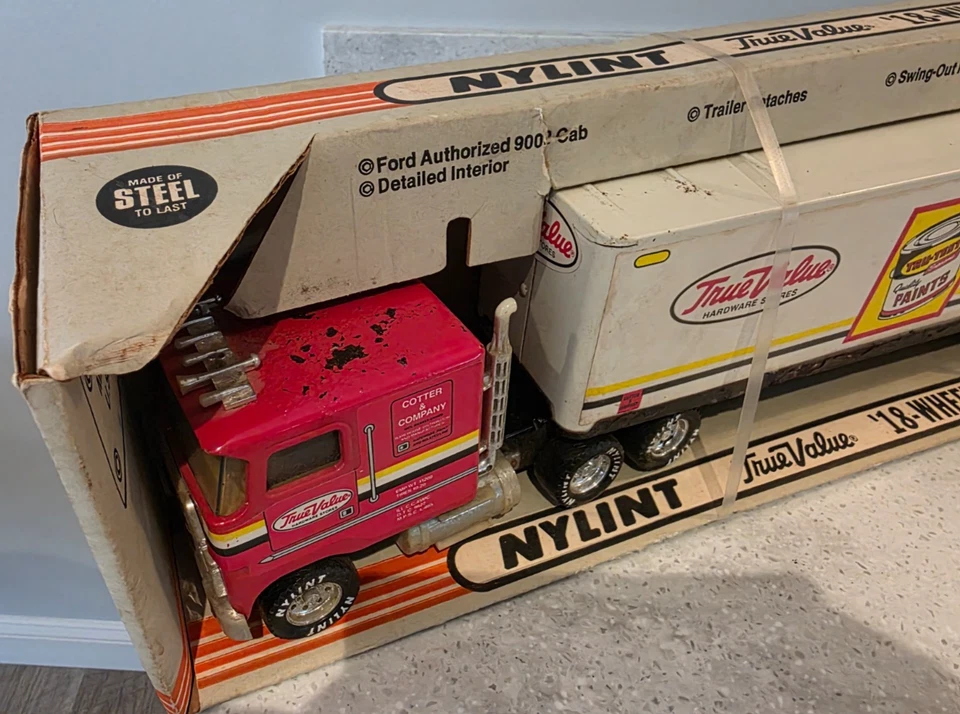 Steel Nylint GMC 18-Wheeler #9111 TRUE VALUE HARDWARE STORES - Image 3 of 4